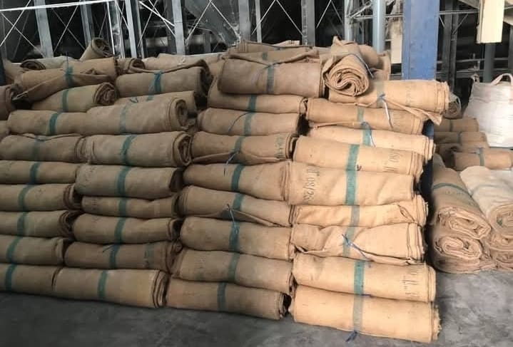 रायगढ़ में 19 लाख अनुपयोगी बारदाने के लिए 5 साल में 50 लाख खर्च, फिजूलखर्ची में नंबर वन पर है मार्कफेड IMG 20251228 WA0004