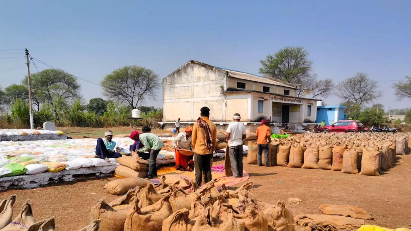 26 50 lakh registered farmers 29 27 lakh hectares of area how much money did the government take from banks for paddy procurement