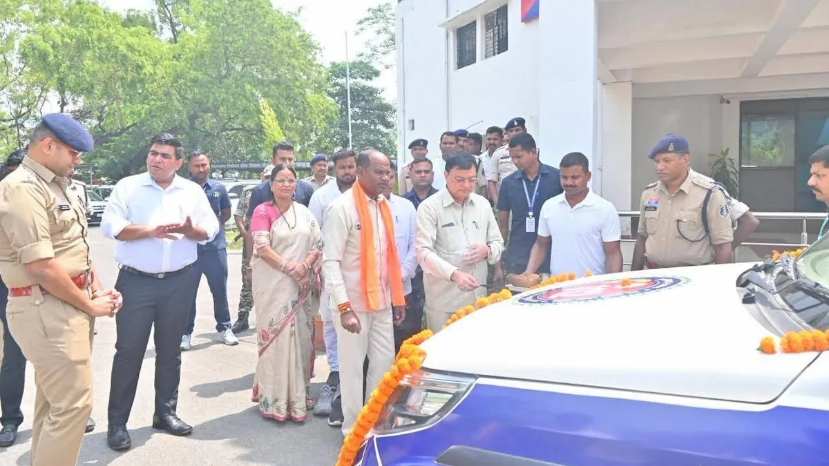 कोरबा जिले को मिली 22 नए डायल 112 वाहनों की सौगात KorbaReceivestheGiftof22New27Dial112