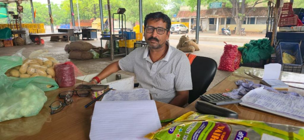 ग्लोबल टेंशन से रायगढ़ की रसोई तक - पेट्रोल की आग में झुलसी सब्जियां img 20260606 wa00167271108944350551640