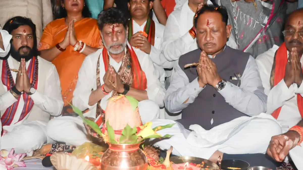 सीएम साय ने भाजपा जिला कार्यालय 'डॉ. श्यामा प्रसाद मुखर्जी भवन' का भूमिपूजन कर रखी आधारशिला Cmcg
